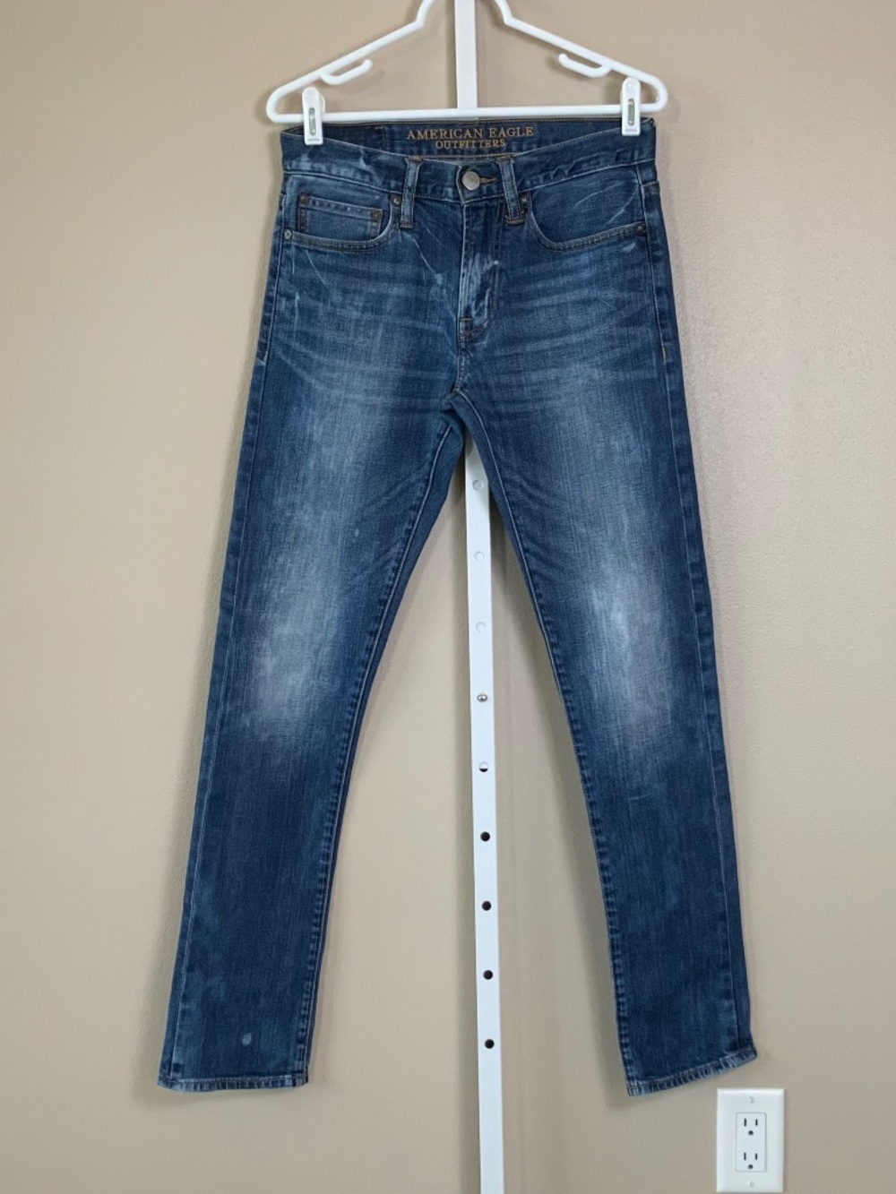 American Eagle Distressed Wash Slim Jeans
